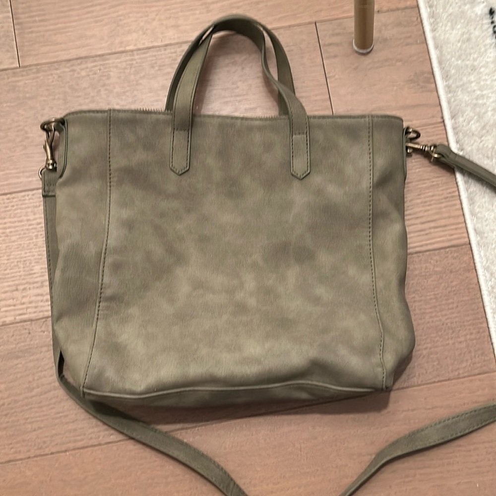 Green crossbody bag